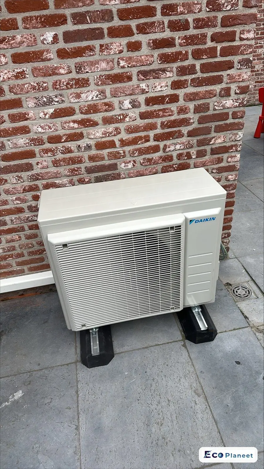 Airco buitenunit realisatie Eco Planeet