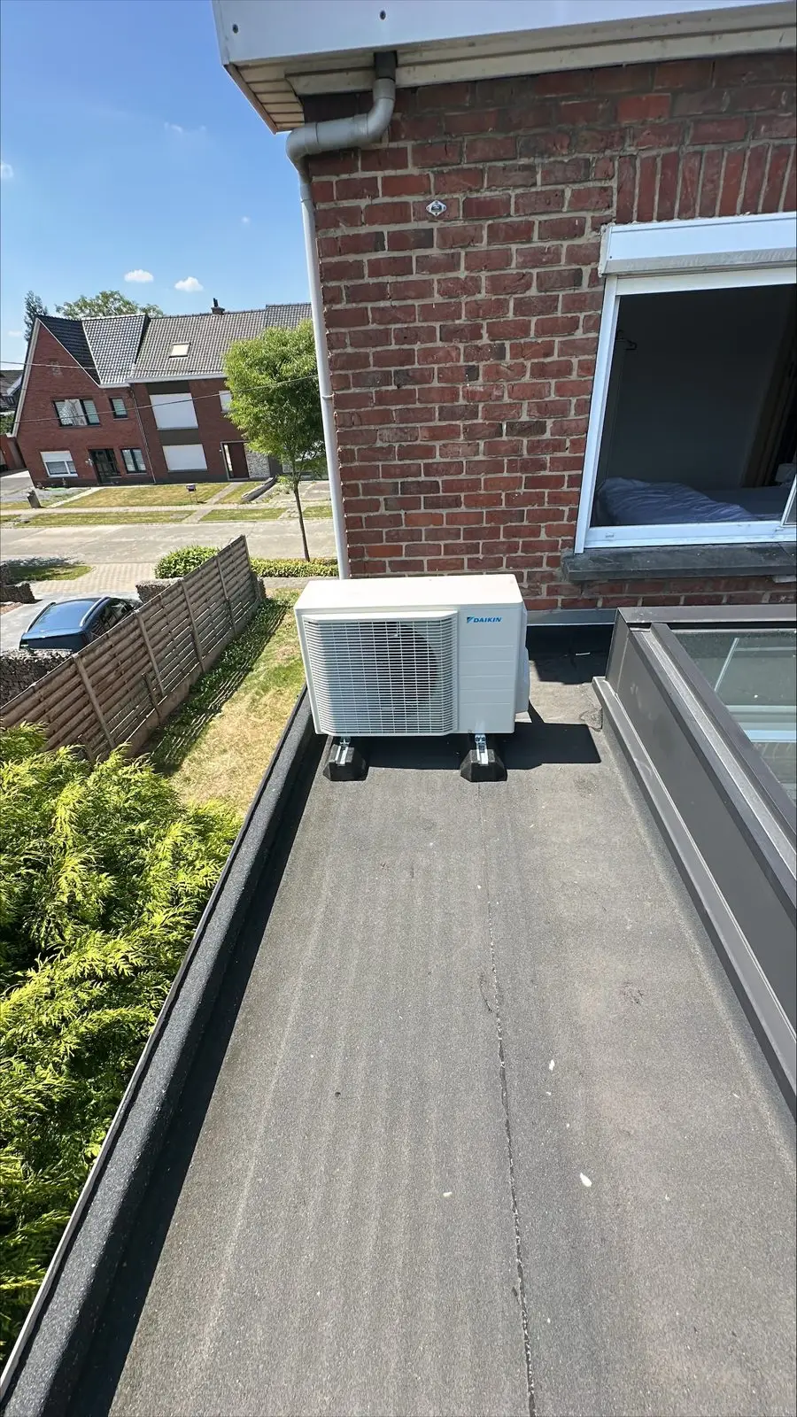 Airco buitenunit realisatie Eco Planeet