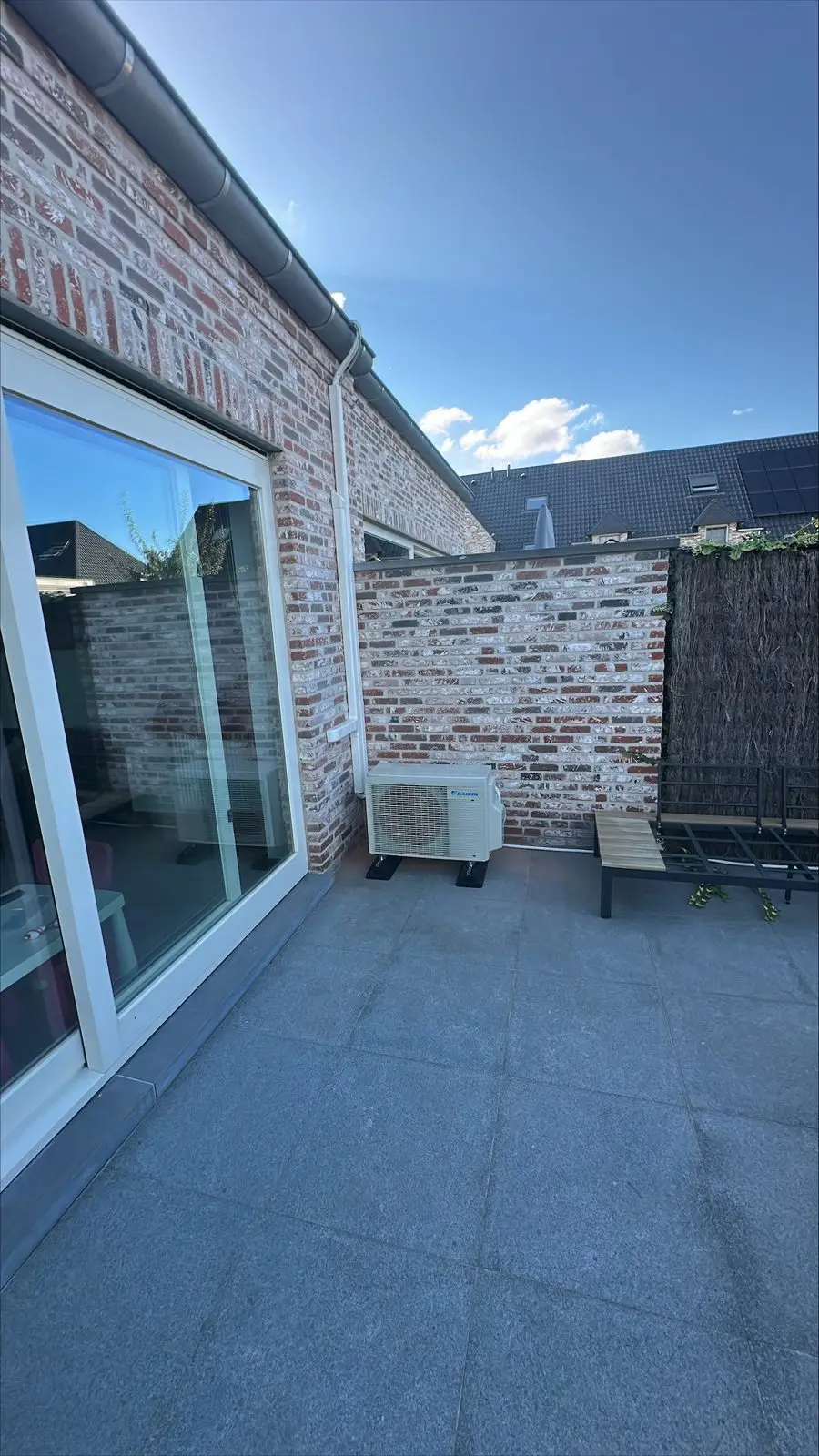 Airco buitenunit realisatie Eco Planeet