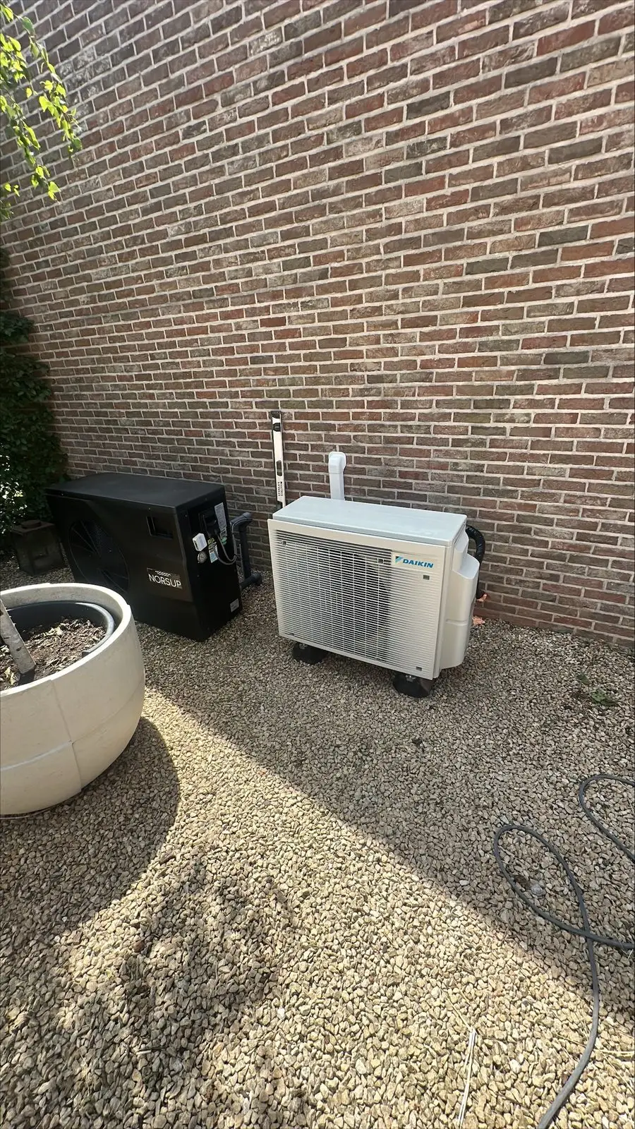 Airco buitenunit realisatie Eco Planeet