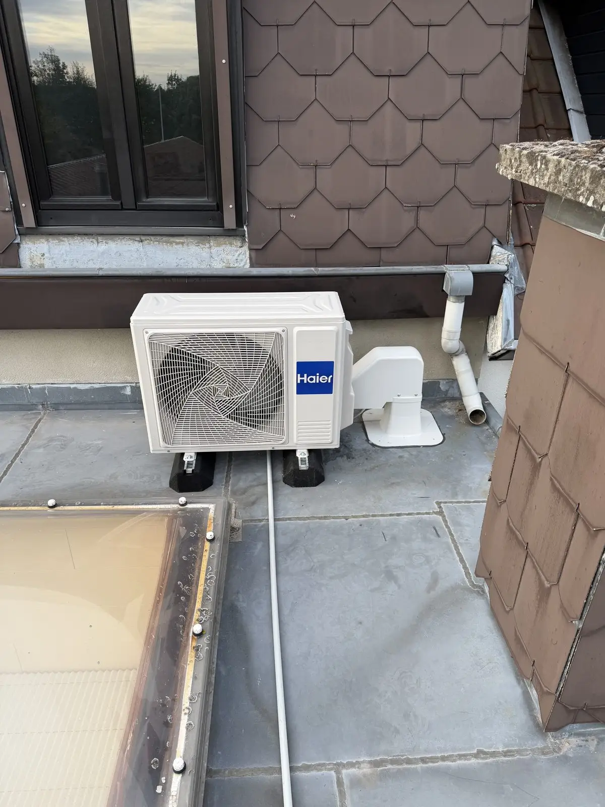 Airco buitenunit realisatie Eco Planeet