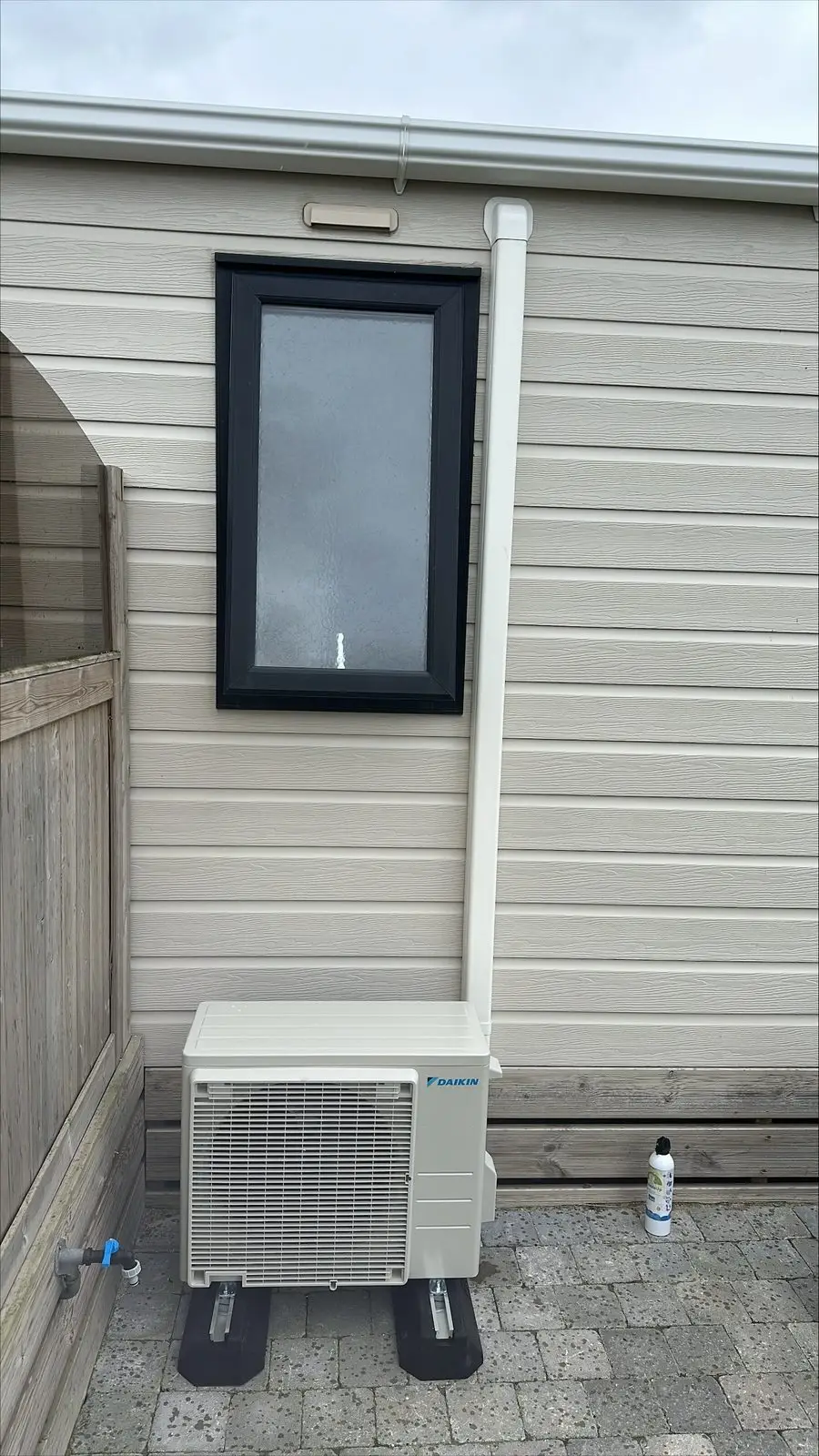 Airco buitenunit realisatie Eco Planeet