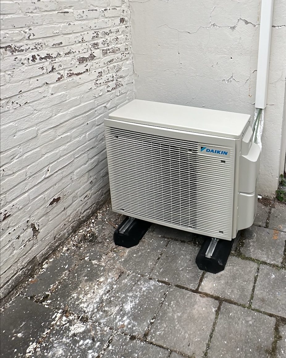 Airco buitenunit realisatie Eco Planeet