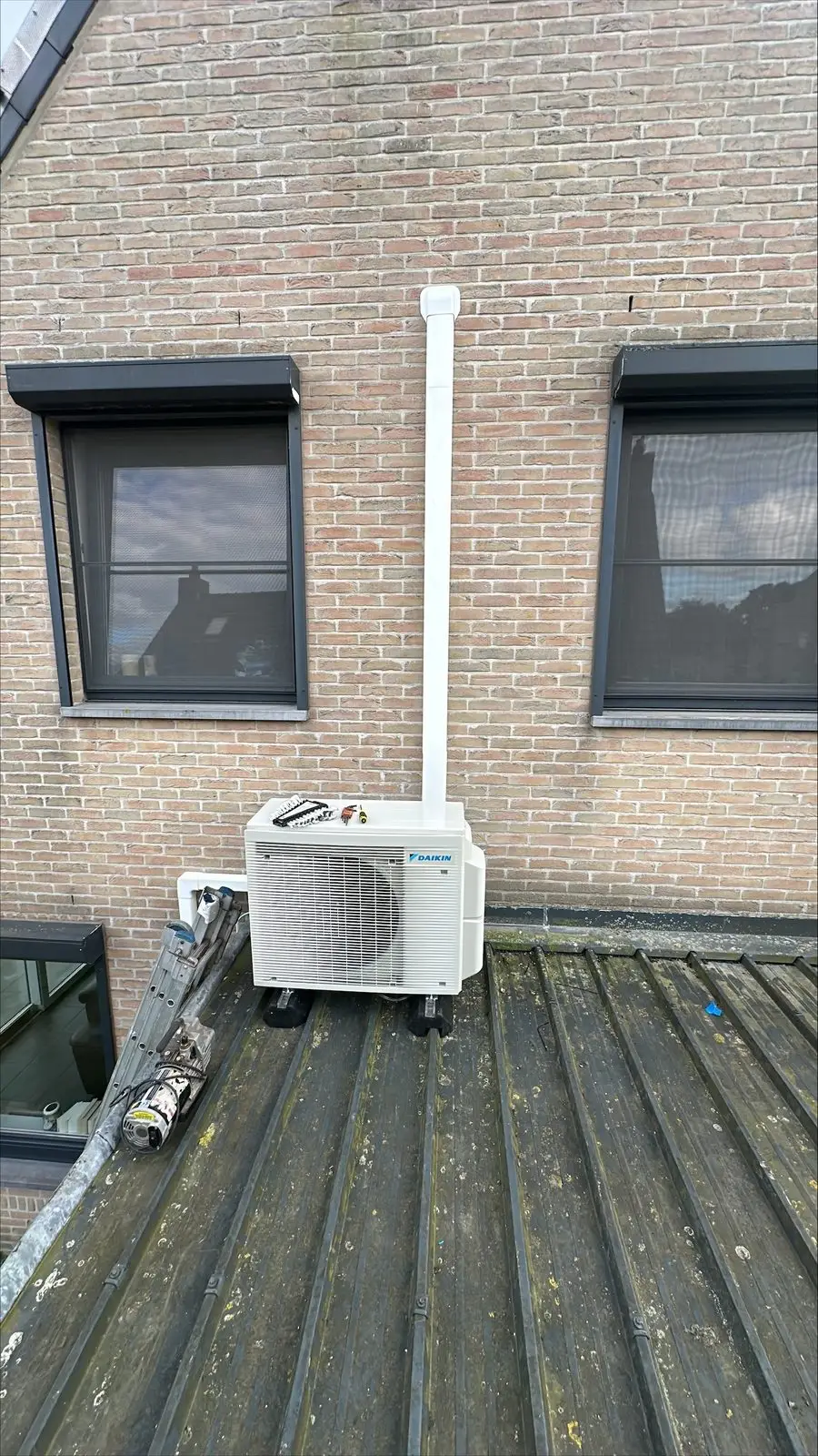 Airco buitenunit realisatie Eco Planeet