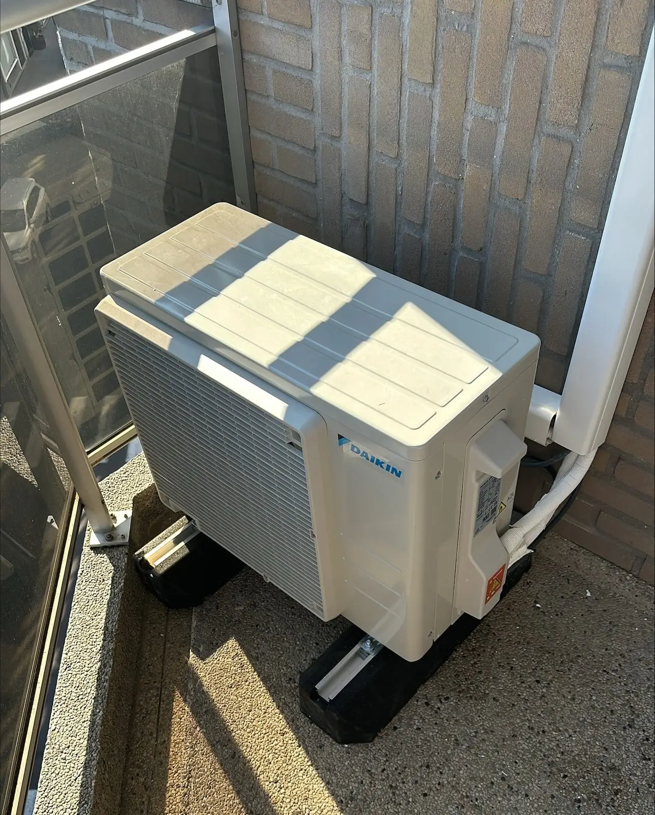 Airco buitenunit realisatie Eco Planeet