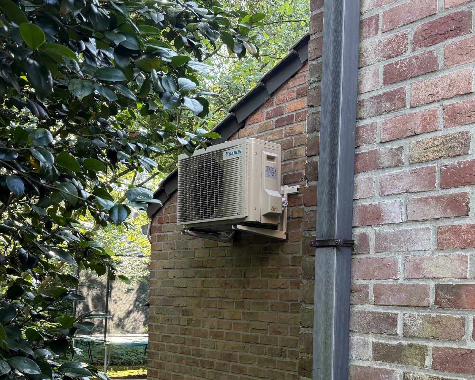 Airco buitenunit realisatie Eco Planeet