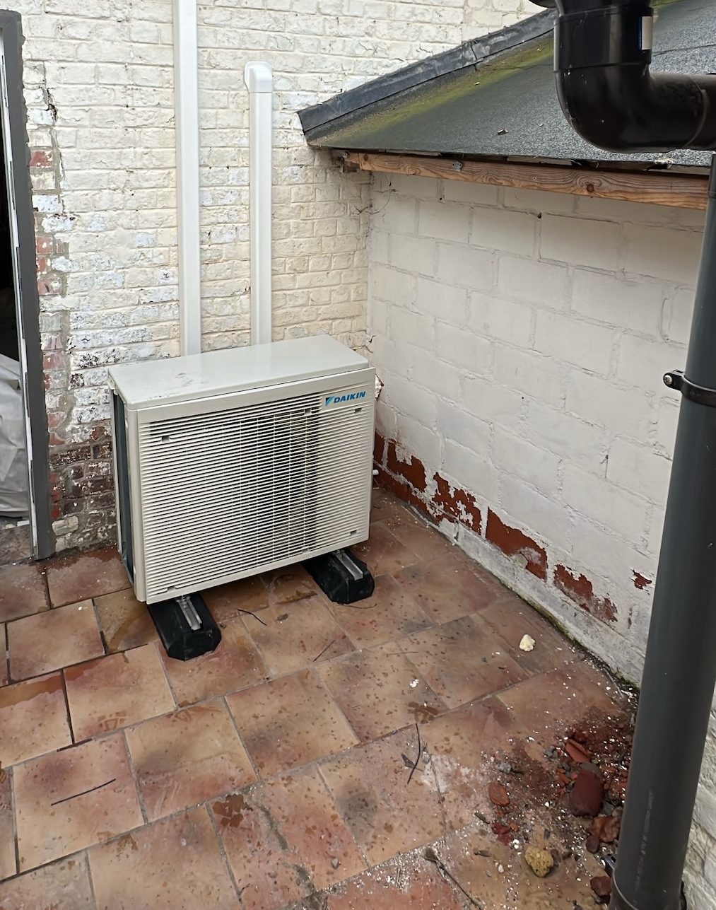 Airco buitenunit realisatie Eco Planeet