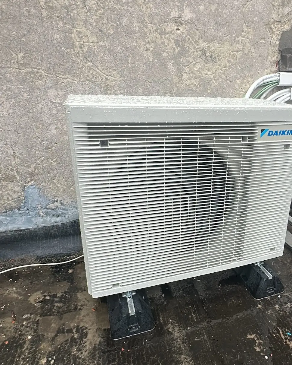 Airco buitenunit realisatie Eco Planeet