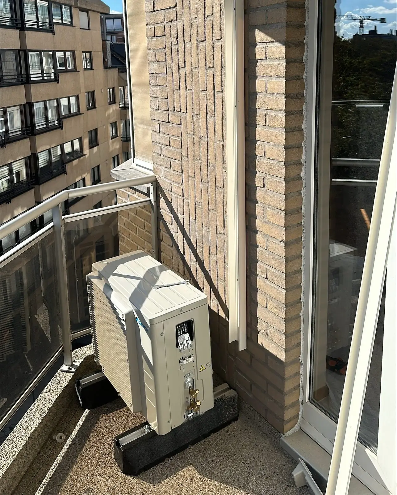 Airco buitenunit realisatie Eco Planeet