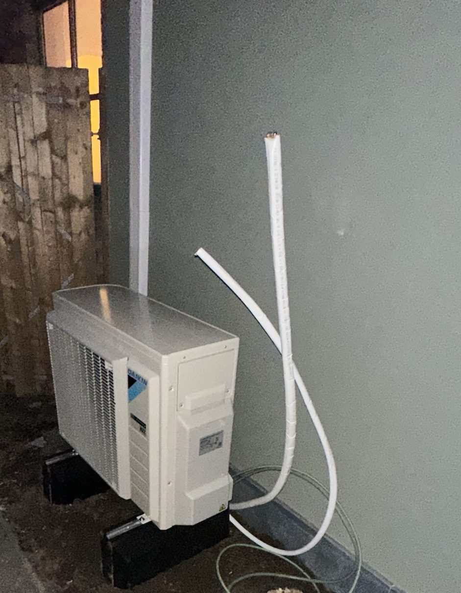 Airco buitenunit realisatie Eco Planeet