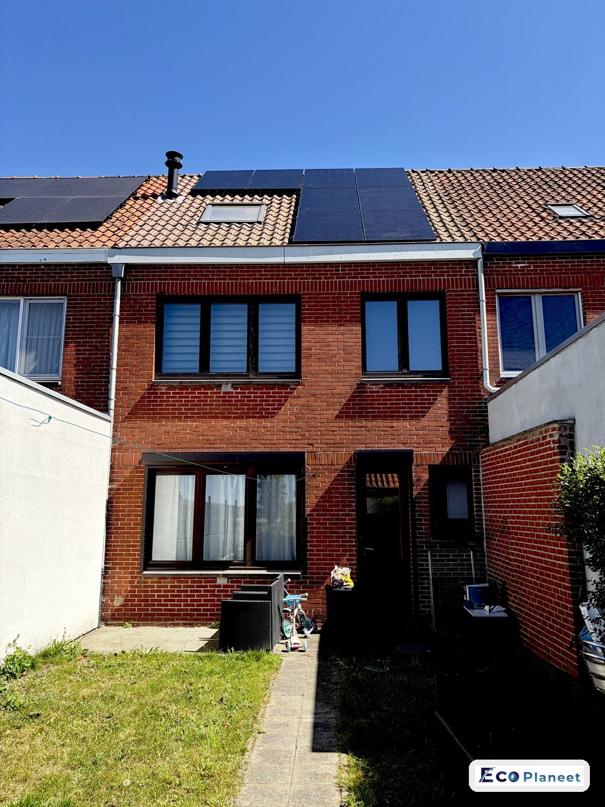 Zonnepanelen realisatie Eco Planeet