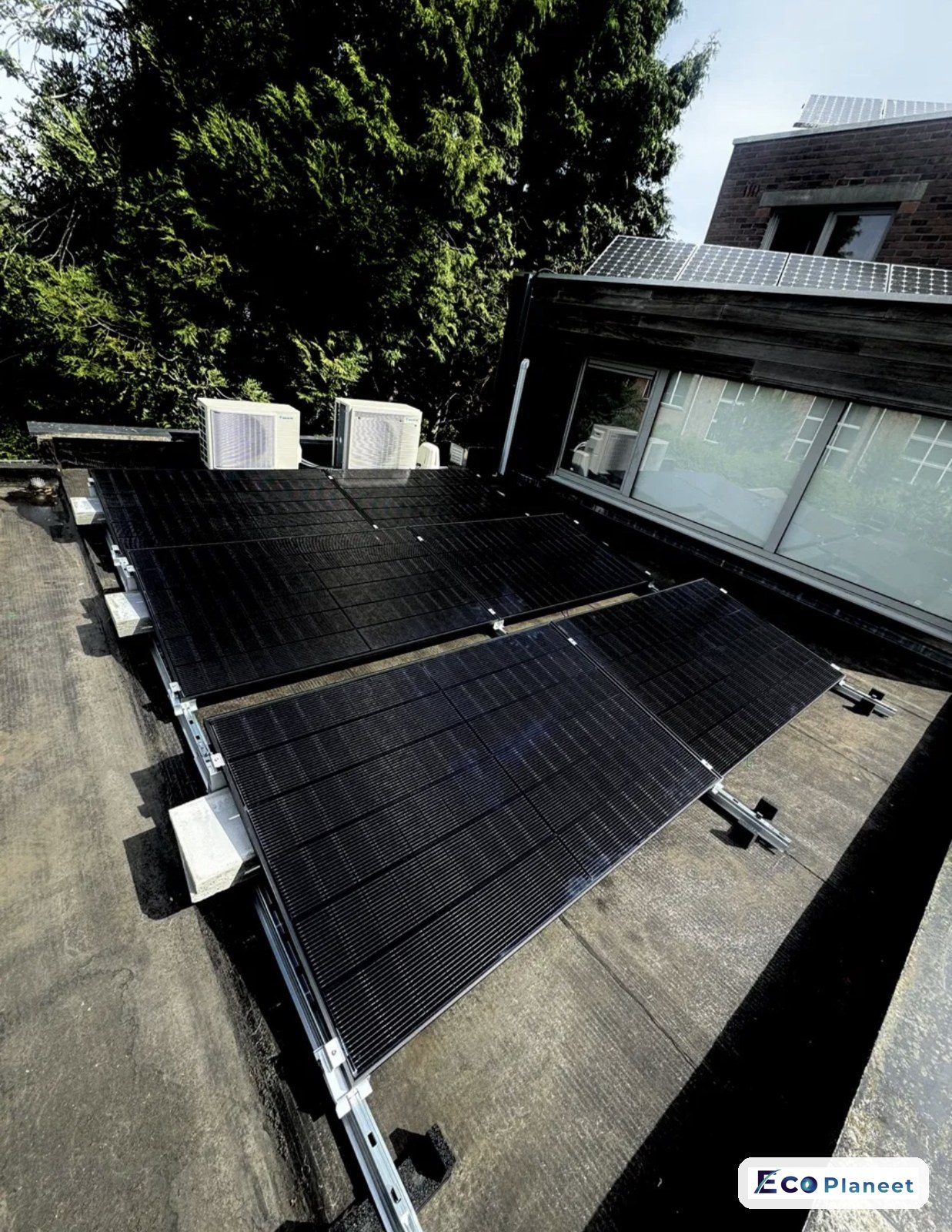 Zonnepanelen realisatie Eco Planeet