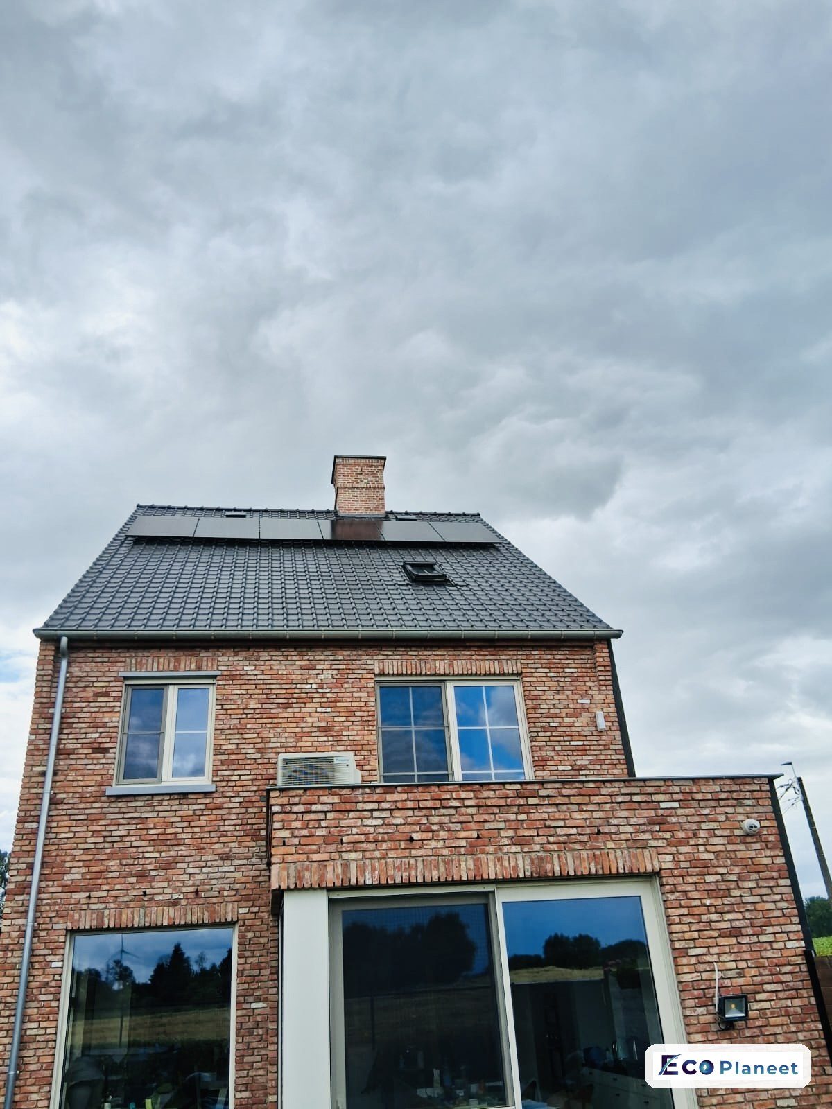 Zonnepanelen realisatie Eco Planeet
